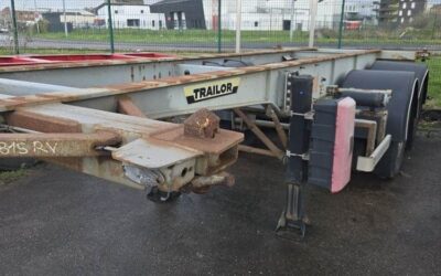 5 CHASSIS 20P TRAILOR A VENDRE EN L&rsquo;ETAT DE 2008 AVEC CROCHET